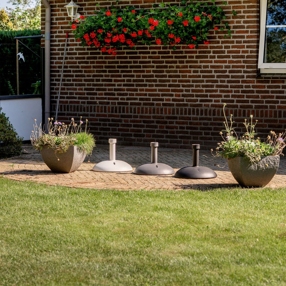 Three parasolbases in garden